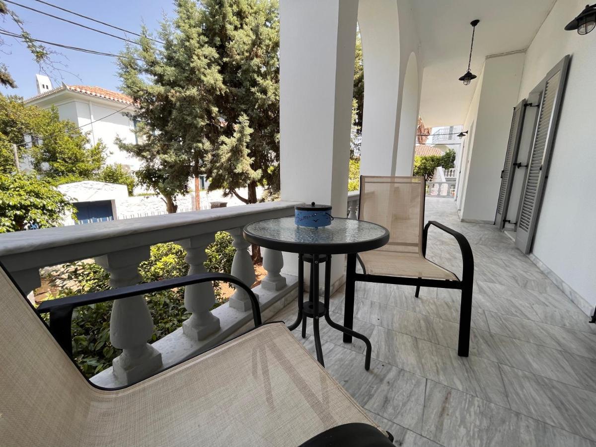 The Elegant Summer House Spétses Exterior foto